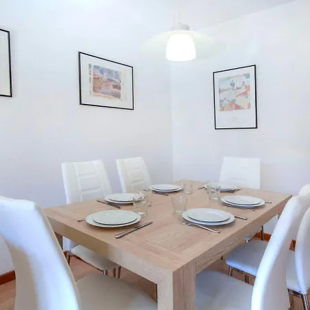By Interhome Ferienhaus *